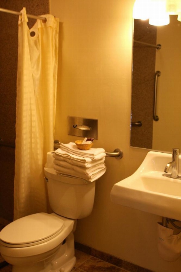San Luis Inn and Suites image 9